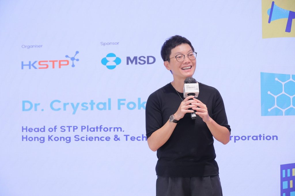 ：香港科技園公司 STP Platform 總監霍露明博士表示：「科技園公司一直致力推動跨行業數 據協作和團結各界持分者，共同創造新方案以滿足不斷變化的社會需求。能夠見證未來一代創 科人才在比賽中展示他們的創新思維，並應用大數據解決社會問題，實在令人鼓舞。」
