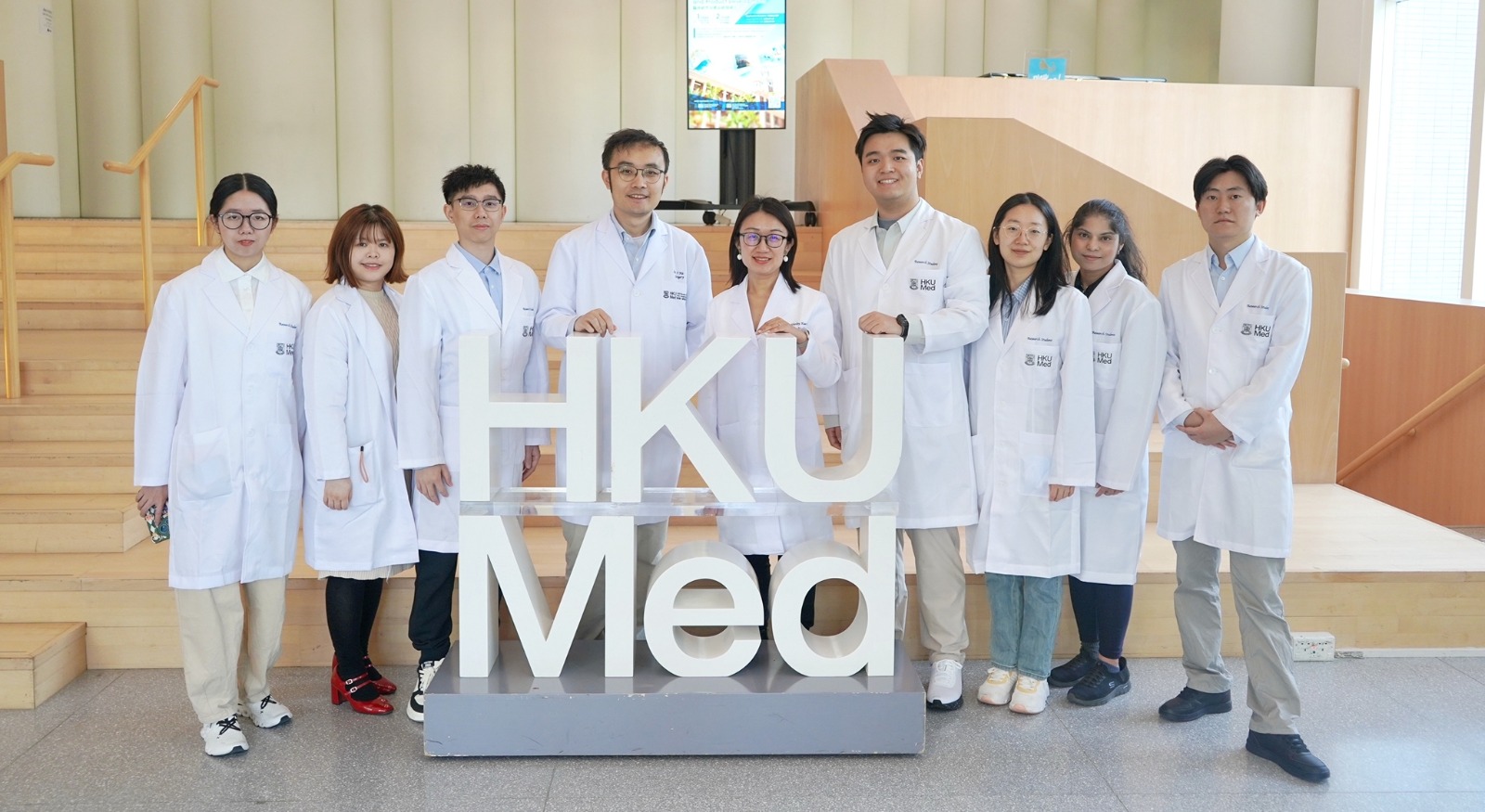 港大醫學院前列腺癌研究團隊合照